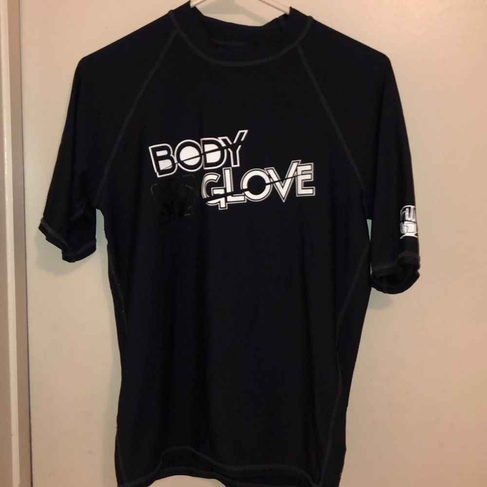 Black body glove swim shirt for teens.